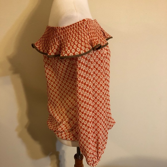 A’reve Anthropologie Red Off Shoulder Floral Top - Picture 8 of 11